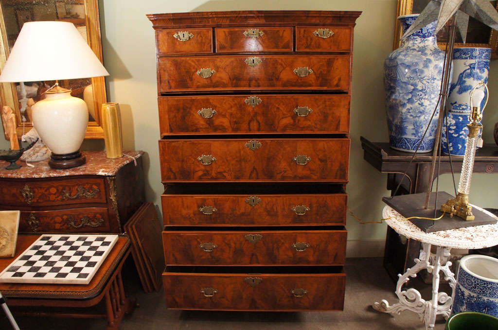 English George I Style Chest on Chest In Excellent Condition For Sale In Hudson, NY