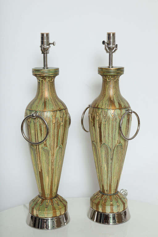 Pair of Glazed Ceramic lamps with Double Hoops In Excellent Condition For Sale In Miami, FL
