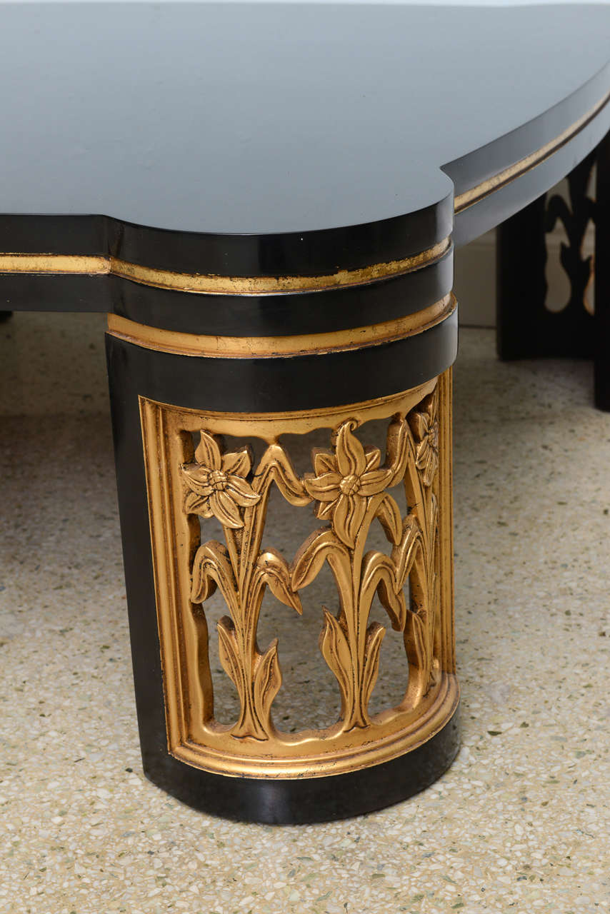 American Modern Black Lacquer and Parcel-Gilt Low Table Attributed to James Mont In Excellent Condition For Sale In Hollywood, FL