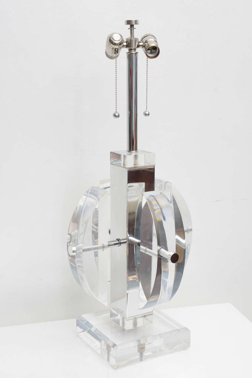 American Mid Century Modern Hi-End Karl Springer Style Sculptural Lucite Table Lamp