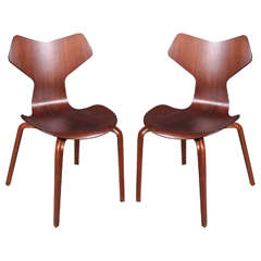 Arne Jacobsen "Grand Prix" Chairs