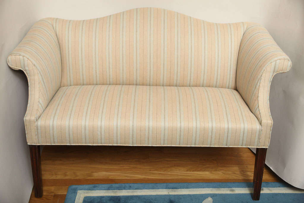 A Small Scale Chinese Chippendale Style Camelback Sofa In Excellent Condition In New York, NY