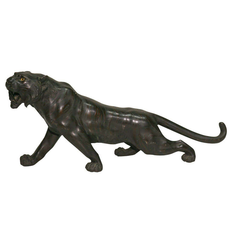 A fine signed Japanes Bronze of a Tiger