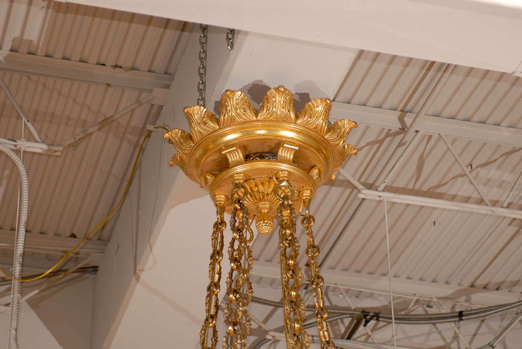 Antique Chandelier. Imposing giltwood and alabaster chandelier For Sale 3