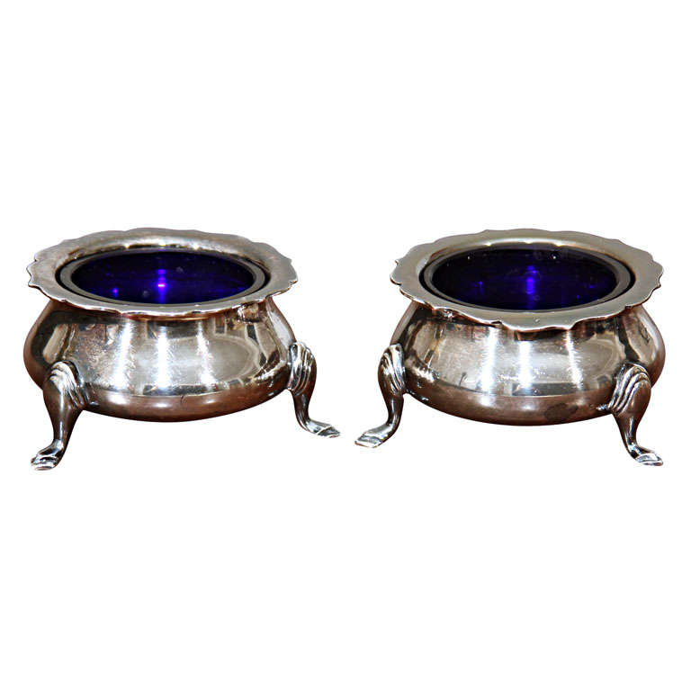 Pair of English Sterling Silver Salt Cellars For Sale