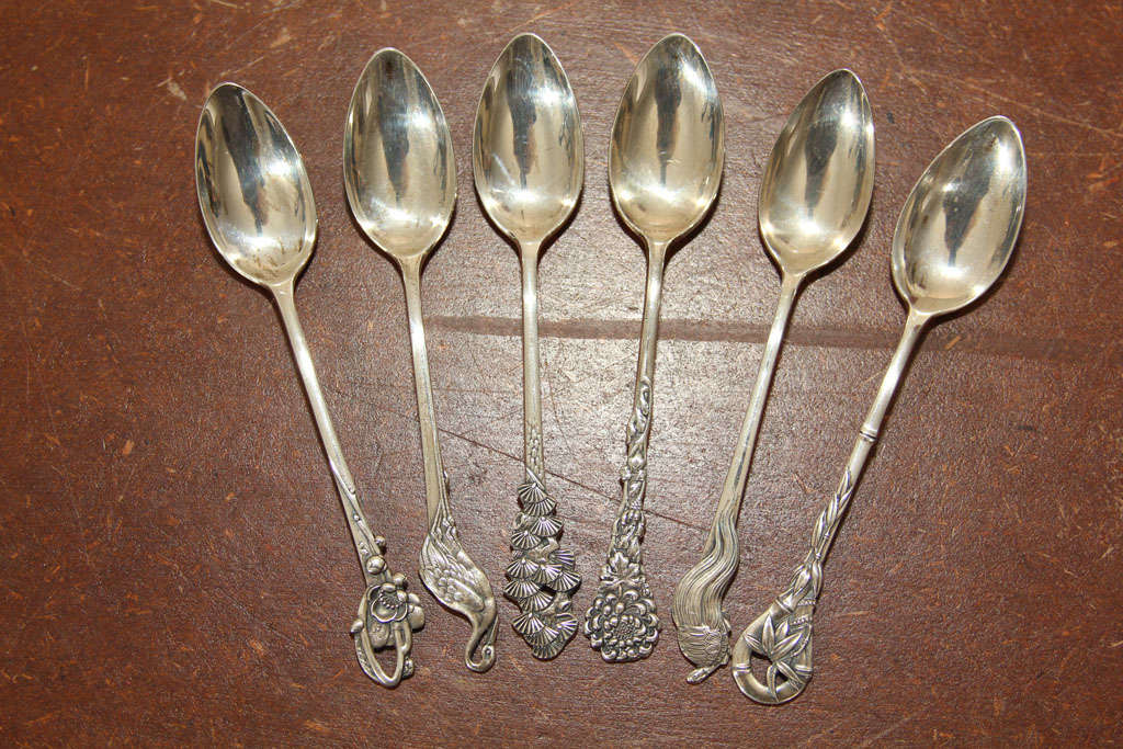 Set of Japanese Silver Demitasse Spoons In Box For Sale 3