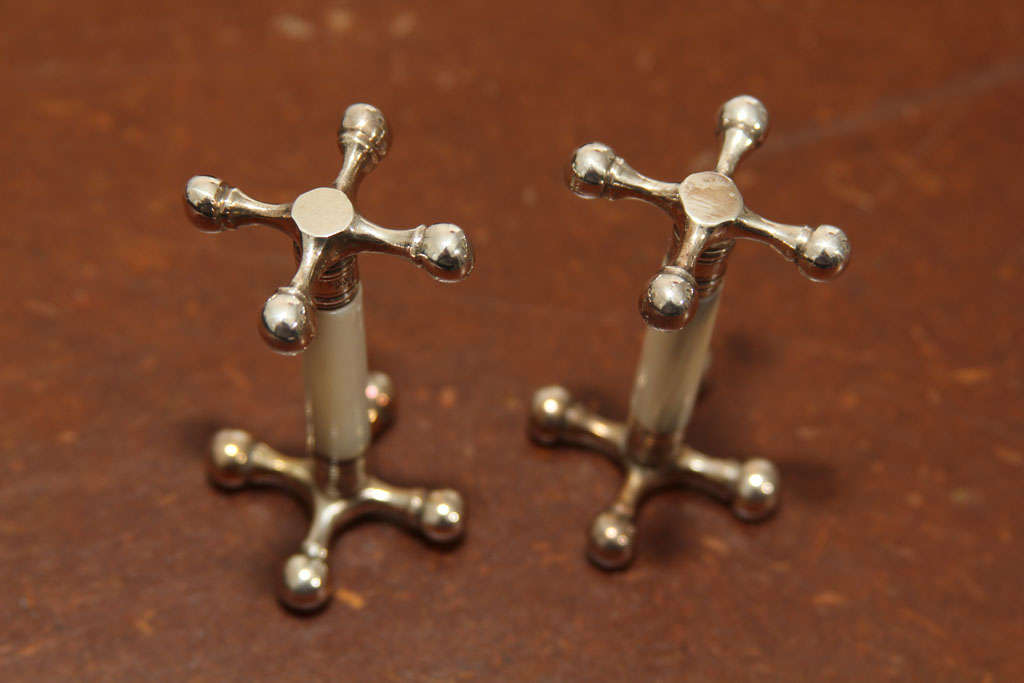 English Sterling and Mother-of Pearl Knife Rests For Sale 5