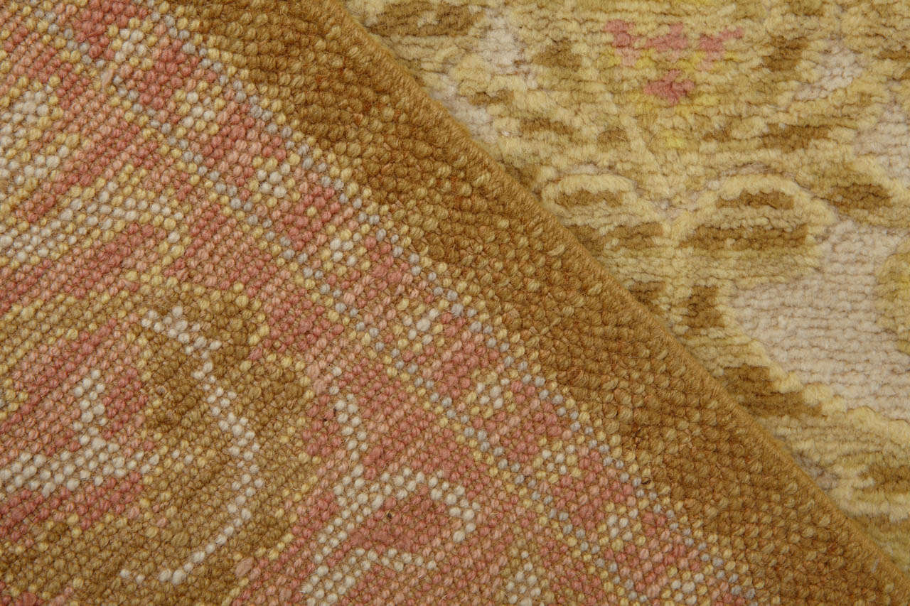 Spanischer Cuenca-Teppich im Vintage-Stil mit Palmette-Design aus der Renaissance im Angebot 1