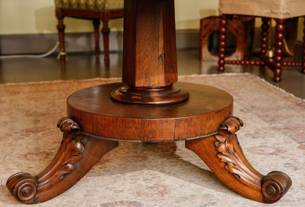 Irish Mahogany Round Leather Inset Library Table circa 1850 In Excellent Condition In Los Angeles, CA