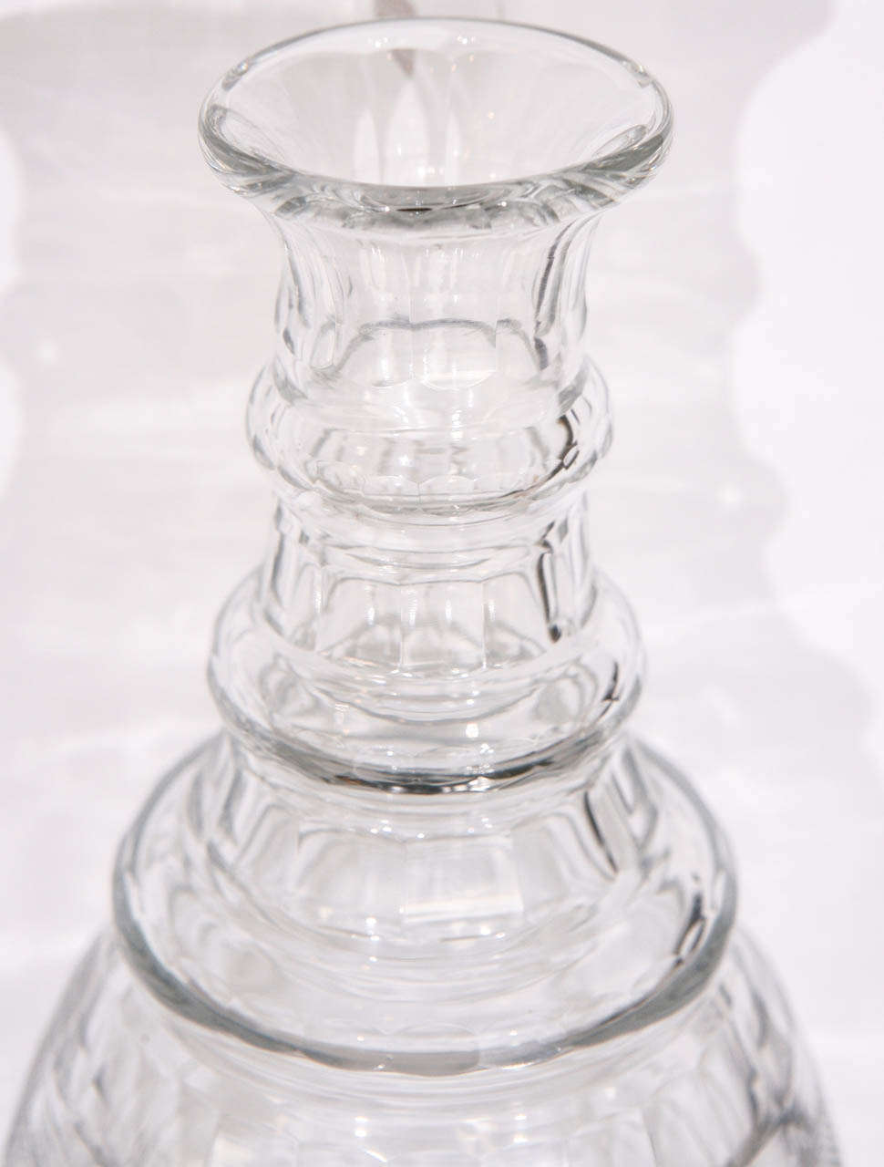 A Pair of 19th Century Cut and Engraved Decanters with Mushroom Stoppers 2