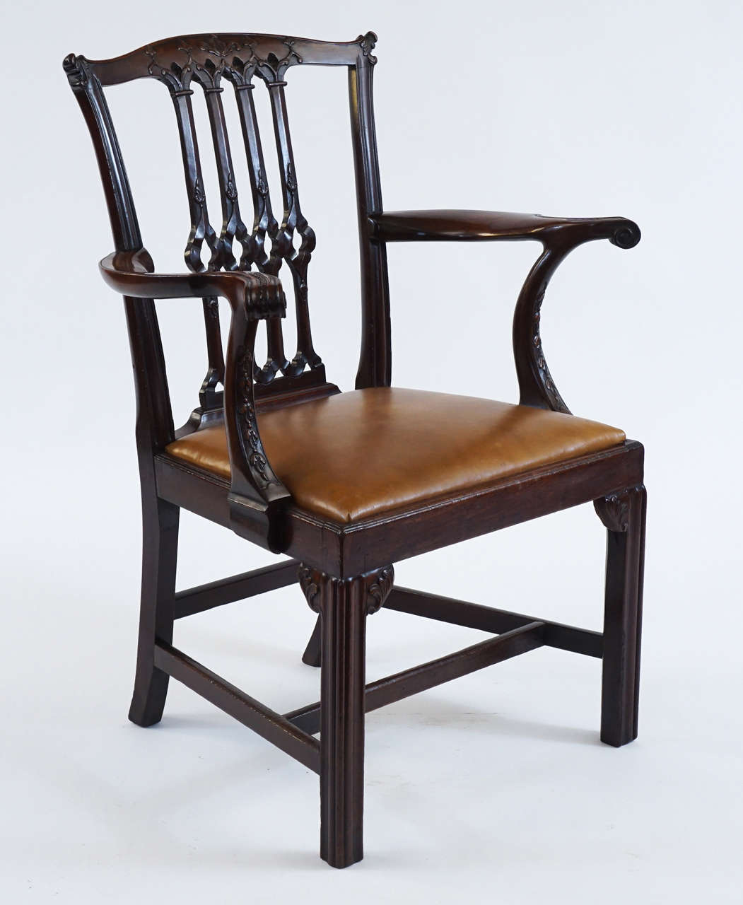 Gothic Chippendale Mahogany Armchair, England, circa 1770 im Angebot