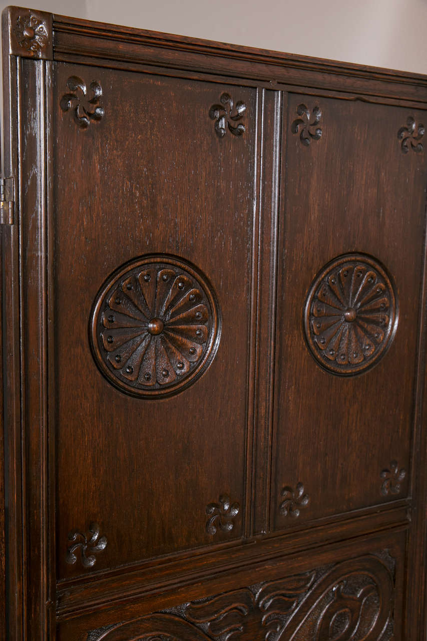 English 19th Century Carved Oak Screen For Sale