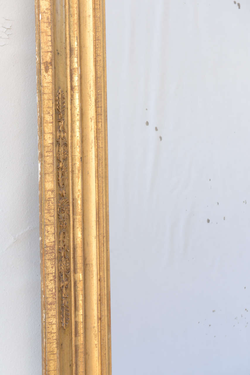 Napoleon Period Giltwood Mirror In Distressed Condition For Sale In West Palm Beach, FL