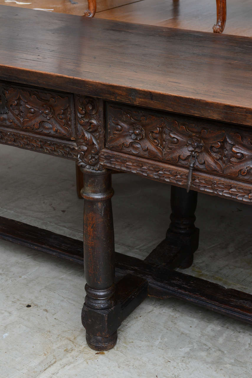 Large 18th Century Spanish Table In Good Condition For Sale In West Palm Beach, FL