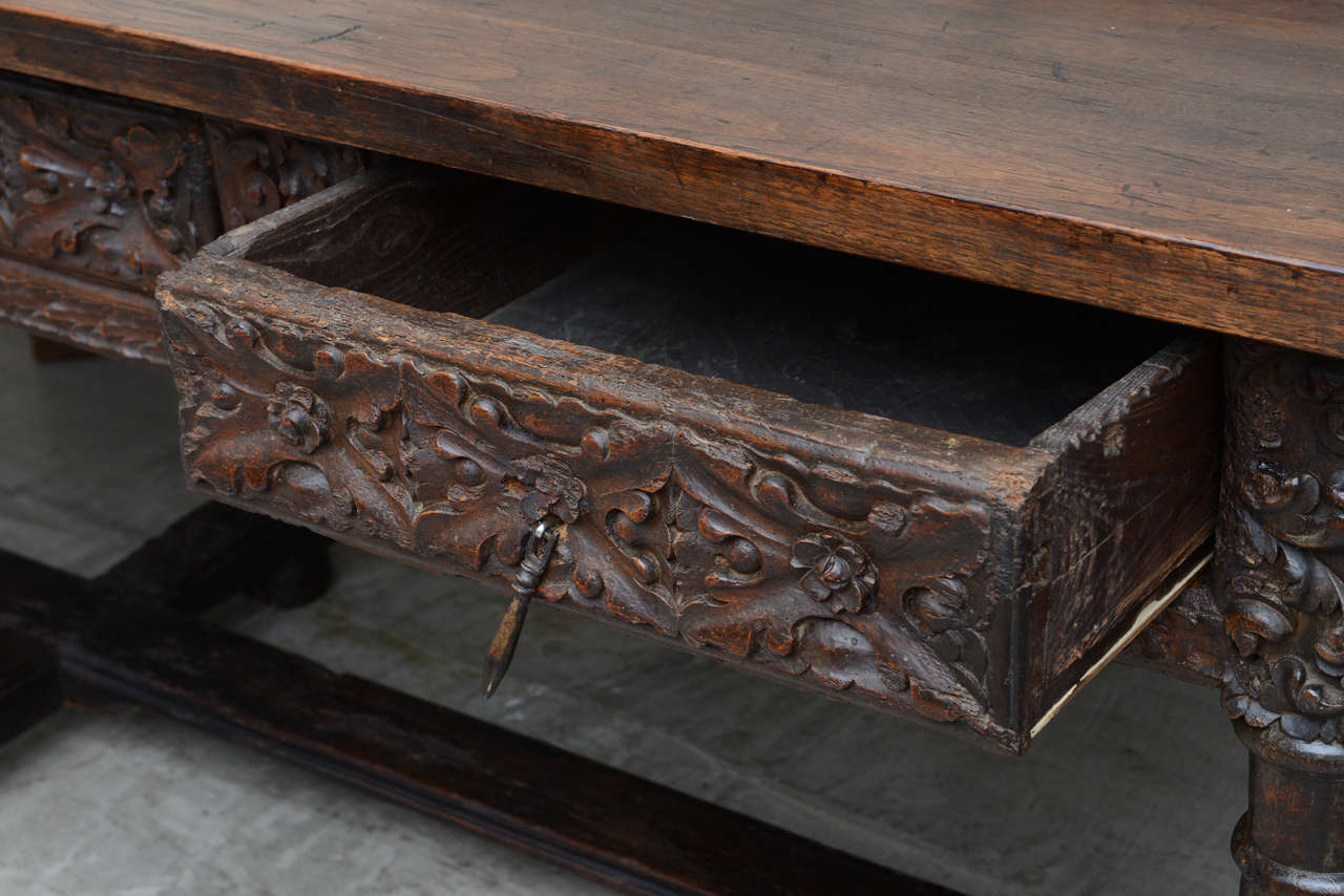 Large 18th Century Spanish Table For Sale 1