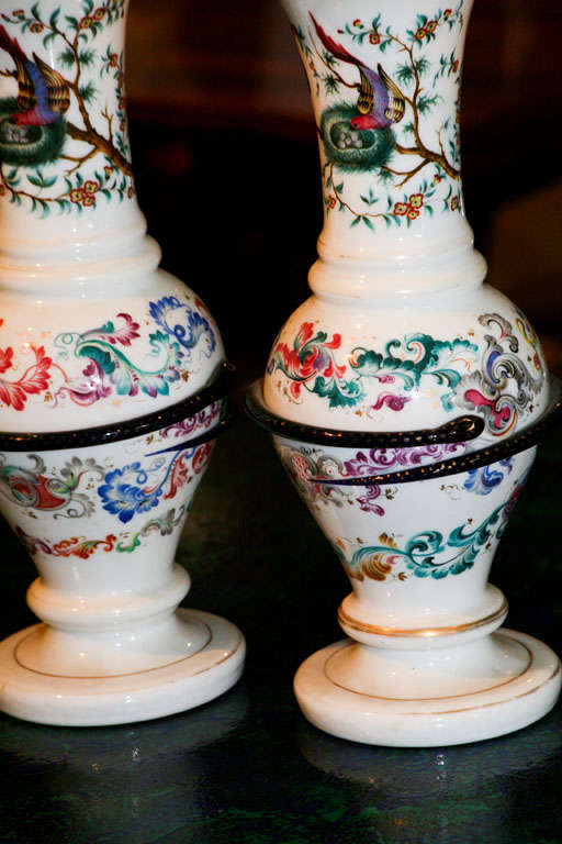 19th Century Pair of French Opaline Vases For Sale