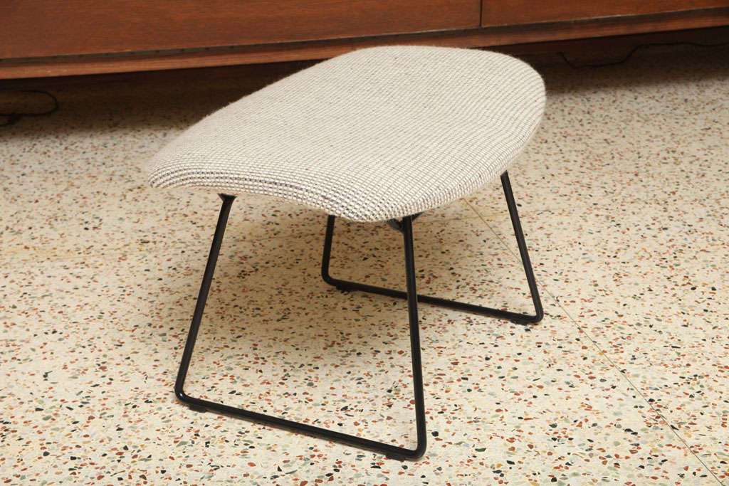 Iconic Bertoia Bird Chair for Knoll with Ottoman 3