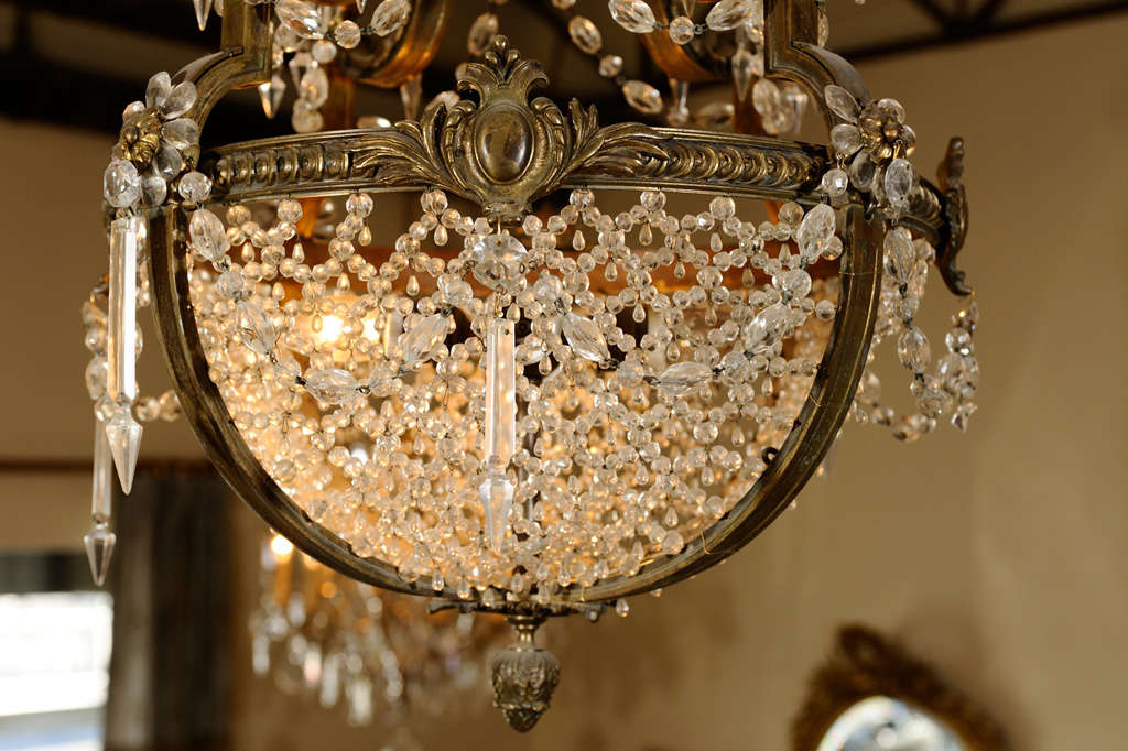 Rococo 19th Century Crystal And Bronze Chandelier