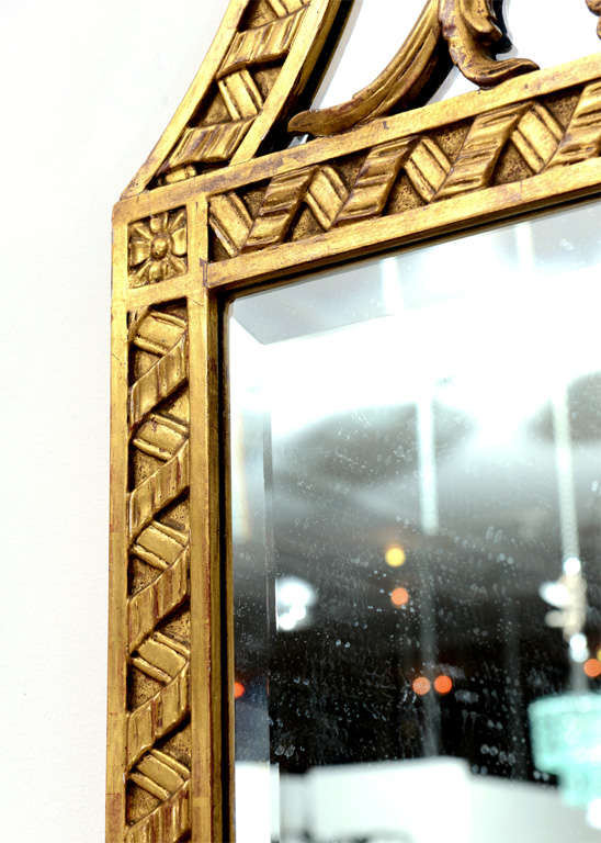 Carved and Gilt Wood Mirror In Good Condition In West Palm Beach, FL