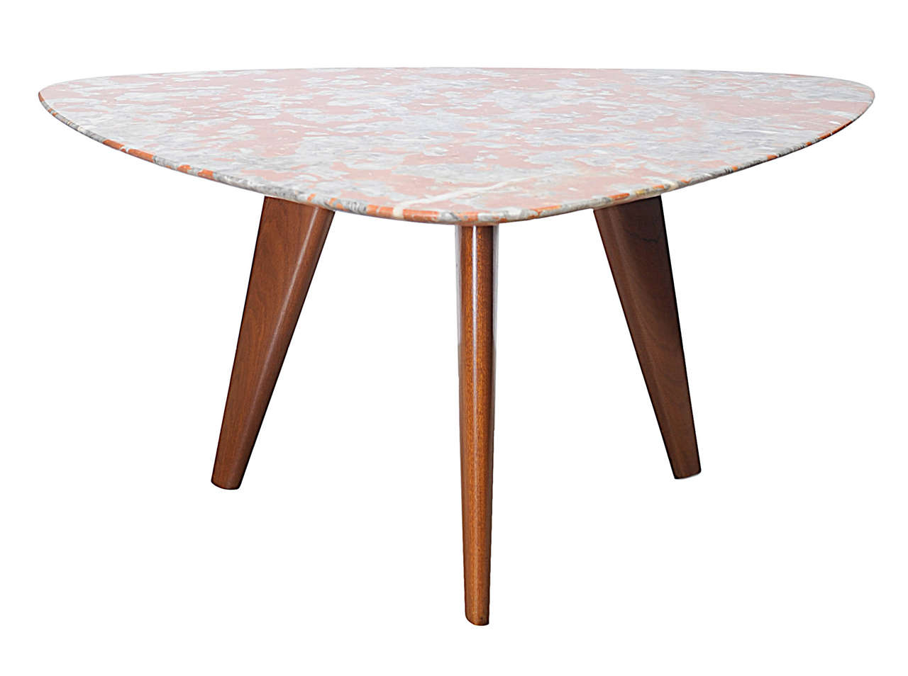 Low table with triangular shape marble top.
Rosewood base.
Designed by Osvaldo Borsani, 1950s.