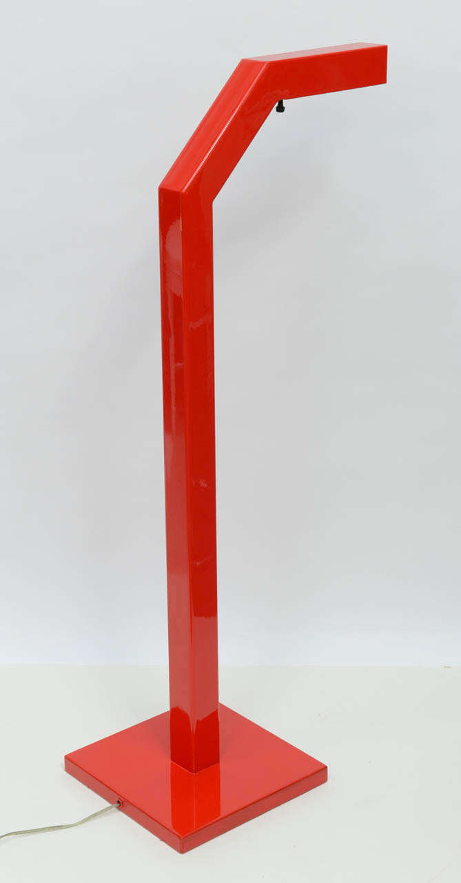 Modernist Red Floor Lamp In Excellent Condition In Miami, FL