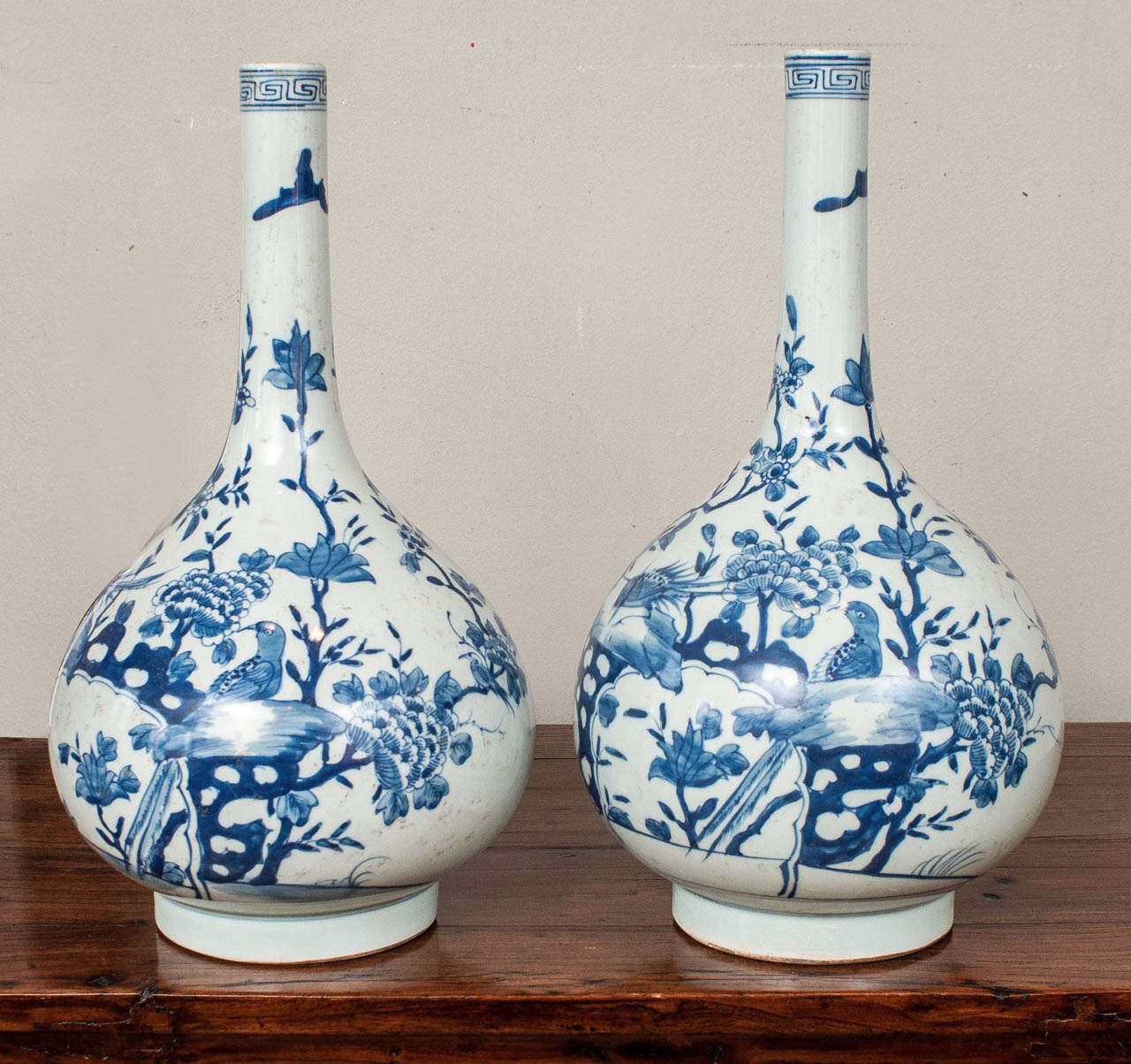 Chinese porcelain vases in 