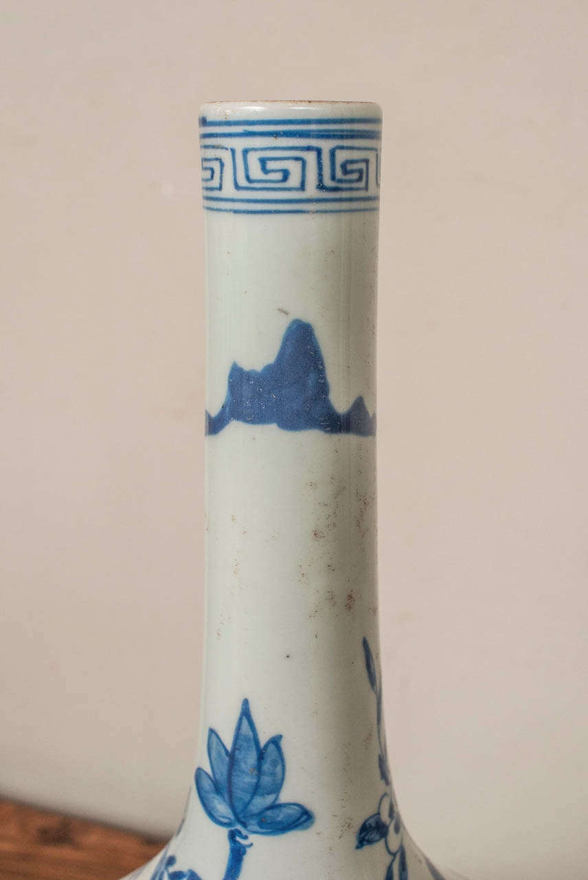 20th Century Pair of Chinese Blue and White Porcelain Vases