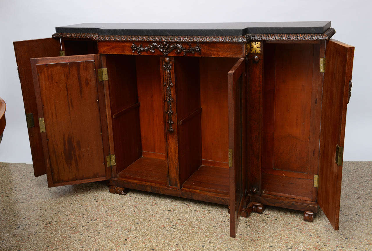 English Regency Sideboard/Buffet/Cabinet, Circa 1820-1830 In Good Condition For Sale In West Palm Beach, FL