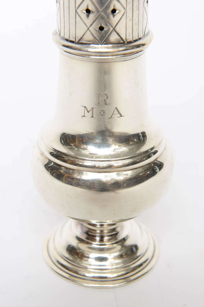 Georgian English Sterling Silver Caster, circa 1900 For Sale