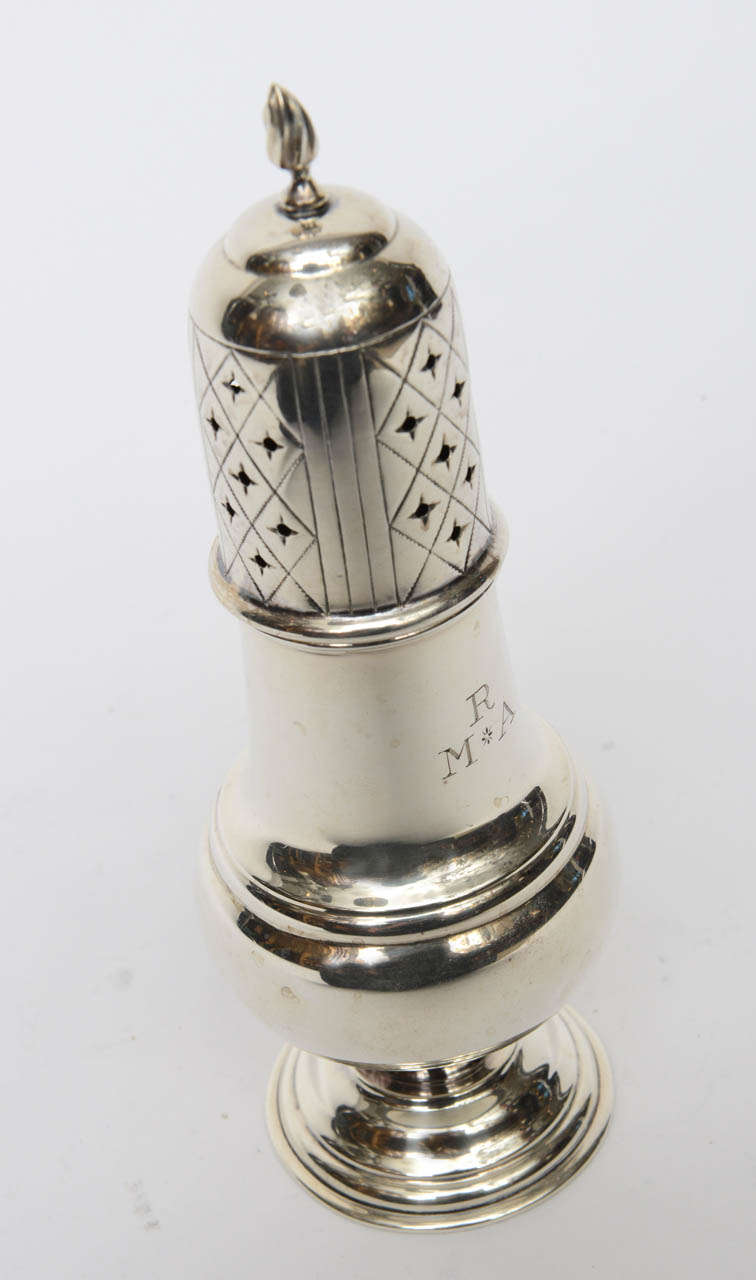 English Sterling Silver Caster, circa 1900 For Sale 3