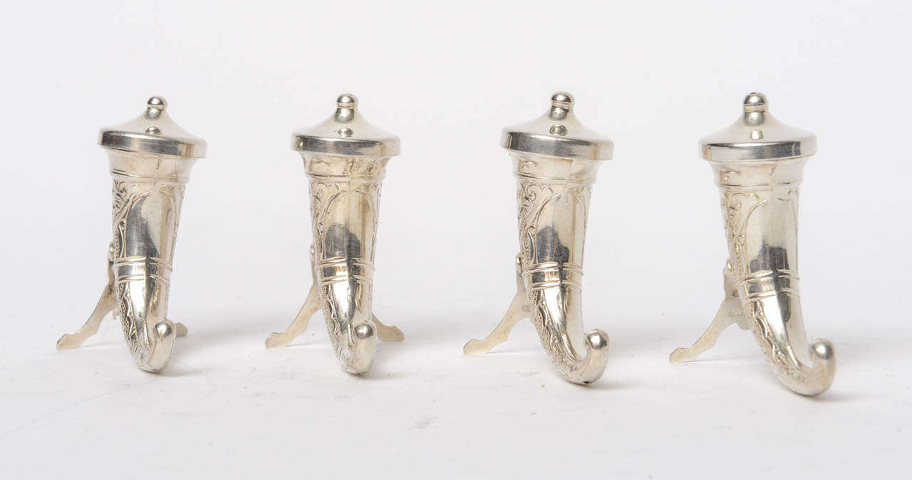 Set of Four Sterling Silver Salts, 20th Century In Good Condition For Sale In West Palm Beach, FL