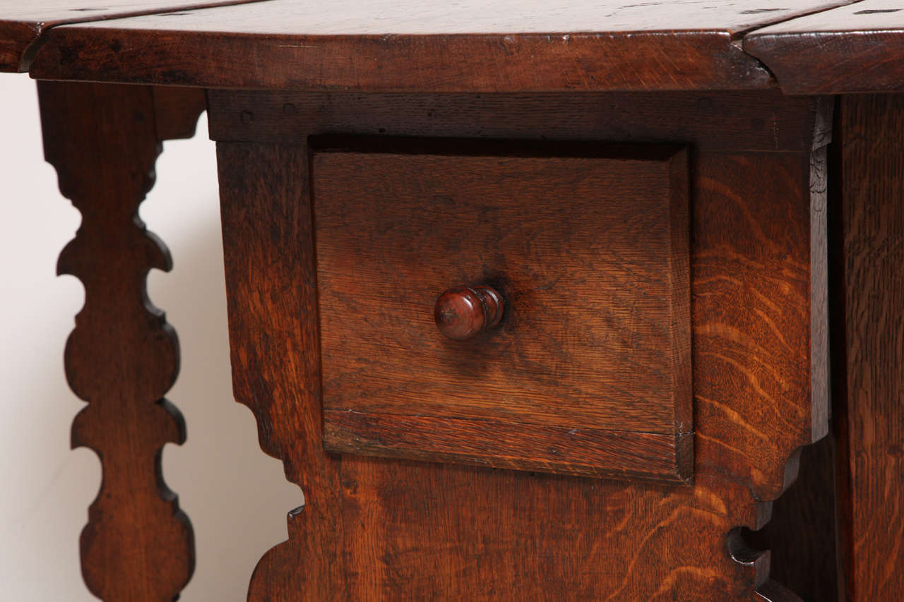 Antique Flemish Oak Drop-Leaf Gate Leg Table 1