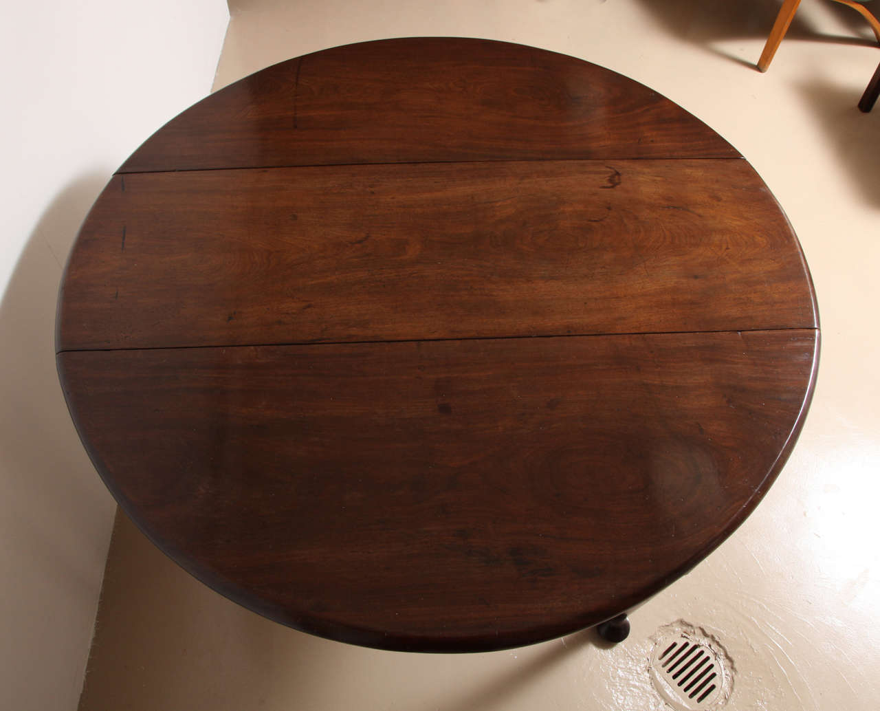 walnut drop leaf table antique