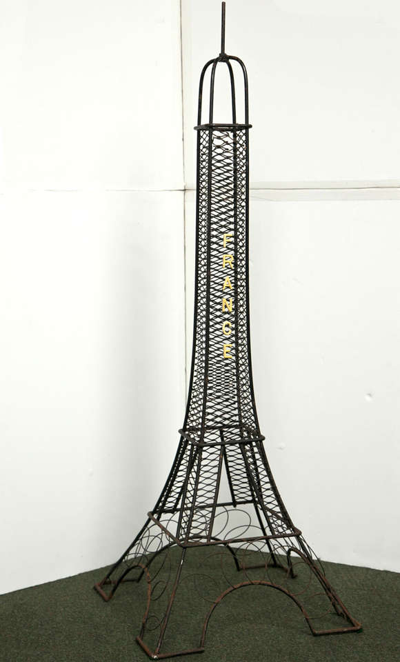 Eiffel Tower Sculpture