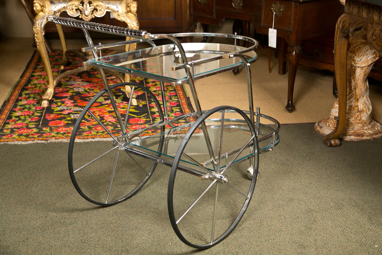 Chrome Bar Cart In Good Condition For Sale In Stamford, CT