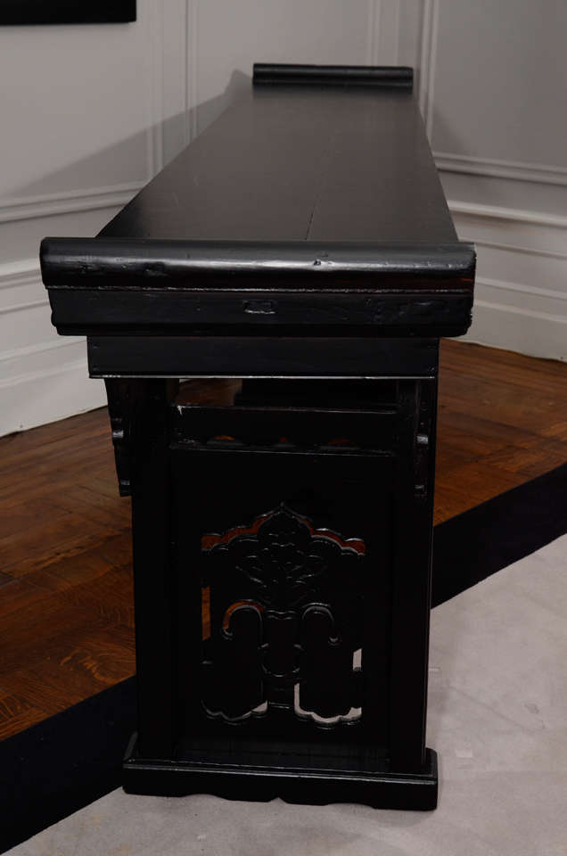 17th Century Chinese Alter Table 1