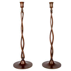 Antique Anderson Brass Works (attr.) / American Arts & Crafts Pair of patinated bronze candlesticks c. 1910