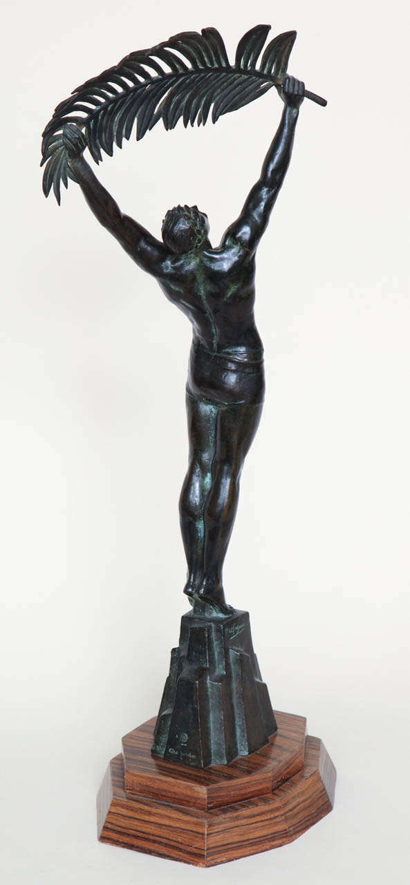 Pierre Le Faguays French Art Deco 'Victory' Bronze Sculpture For Sale 2