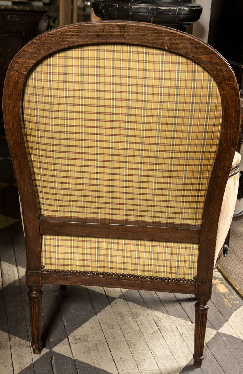 Paire de bergères de style Louis XVI en vente 1