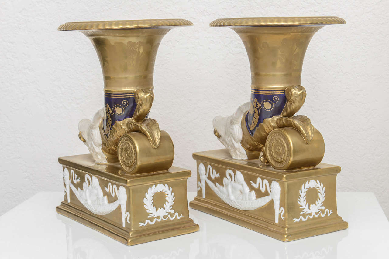 Pair of 19th Century Dresden Neoclassical Cornucopia Mantel Vases In Good Condition In West Palm Beach, FL