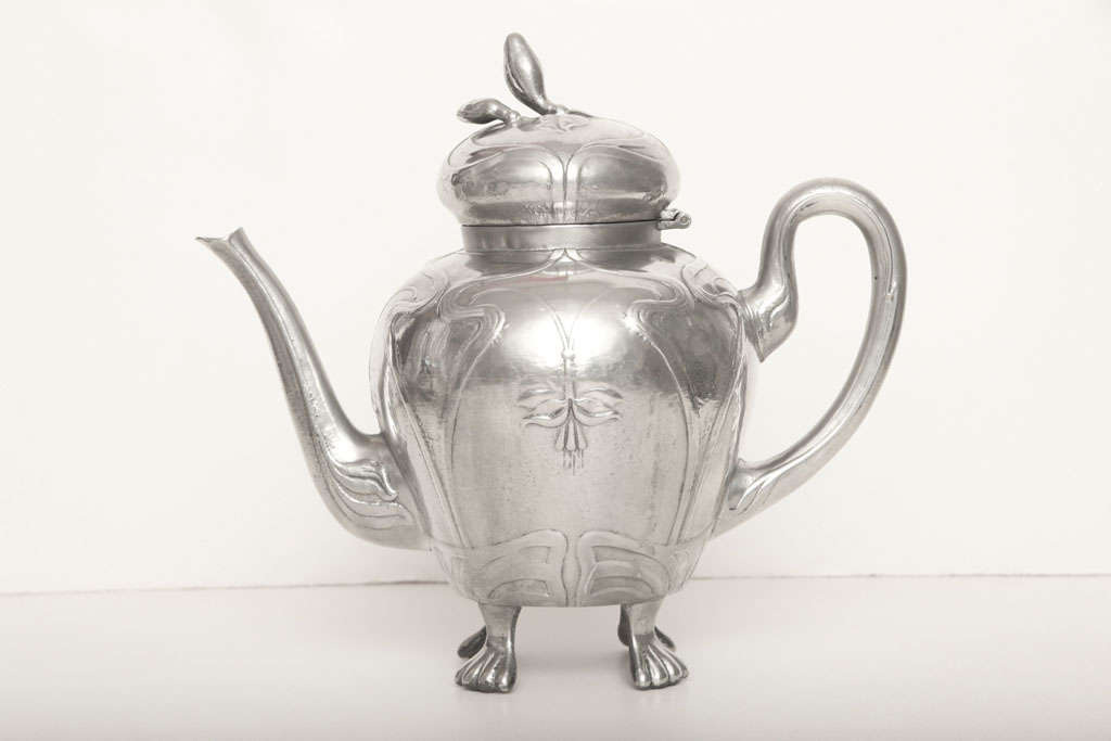 Art Nouveau German Pewter Tea Service Vintage In Good Condition For Sale In North Miami, FL