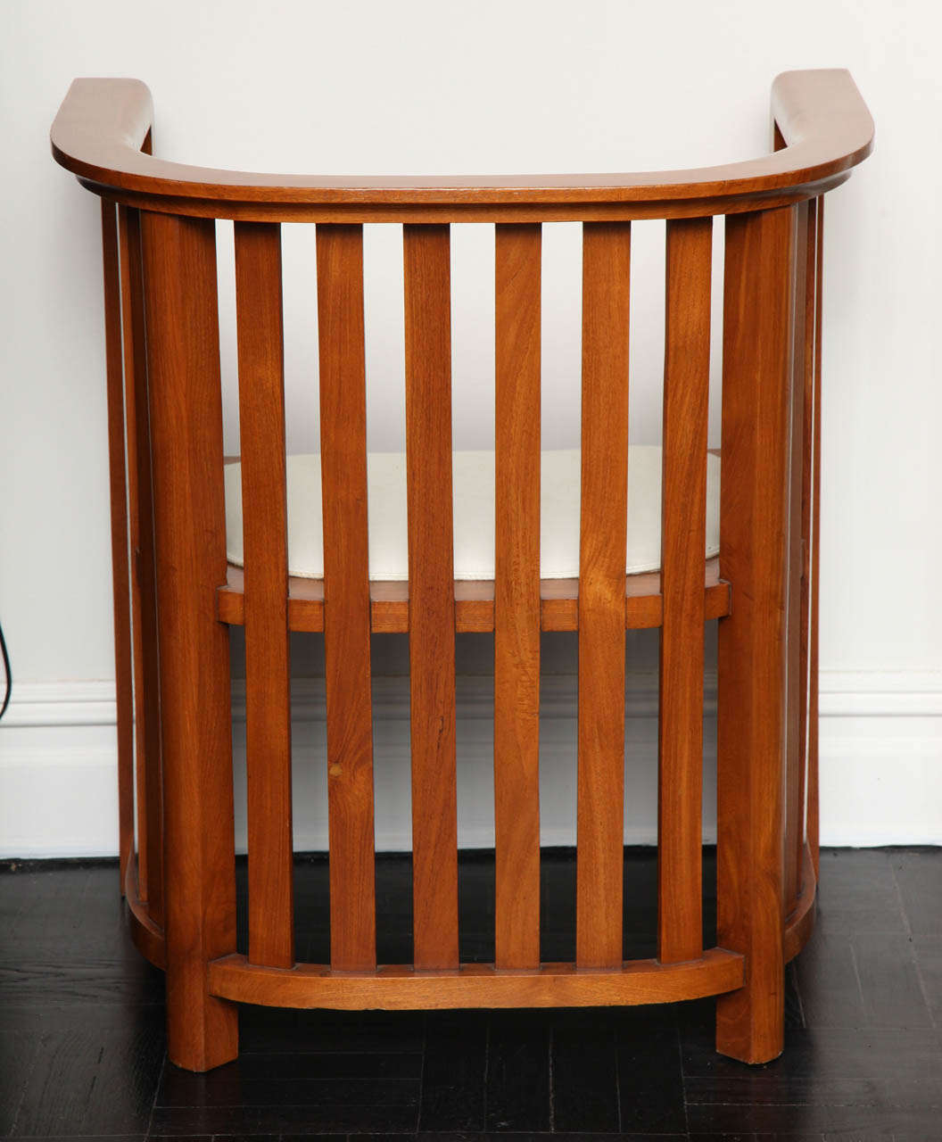 Pair of 20th Century Cherrywood Slatted Chairs For Sale 2