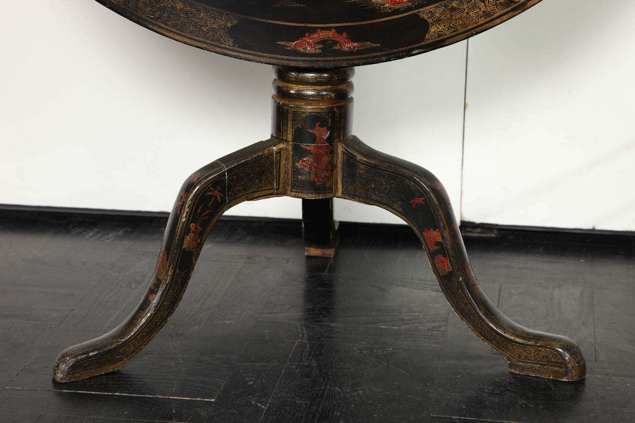 Mid-19th Century Chinese Export Black Chinoiserie Center Table 2