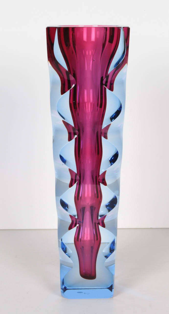 A stunning sculptural glass vase Oldrich Lipsky in beautiful shades of light blue and pink. Manufacturer's mark on bottom.