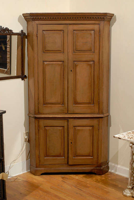 19th Century Original Paint English Corner Cabinet For Sale 5