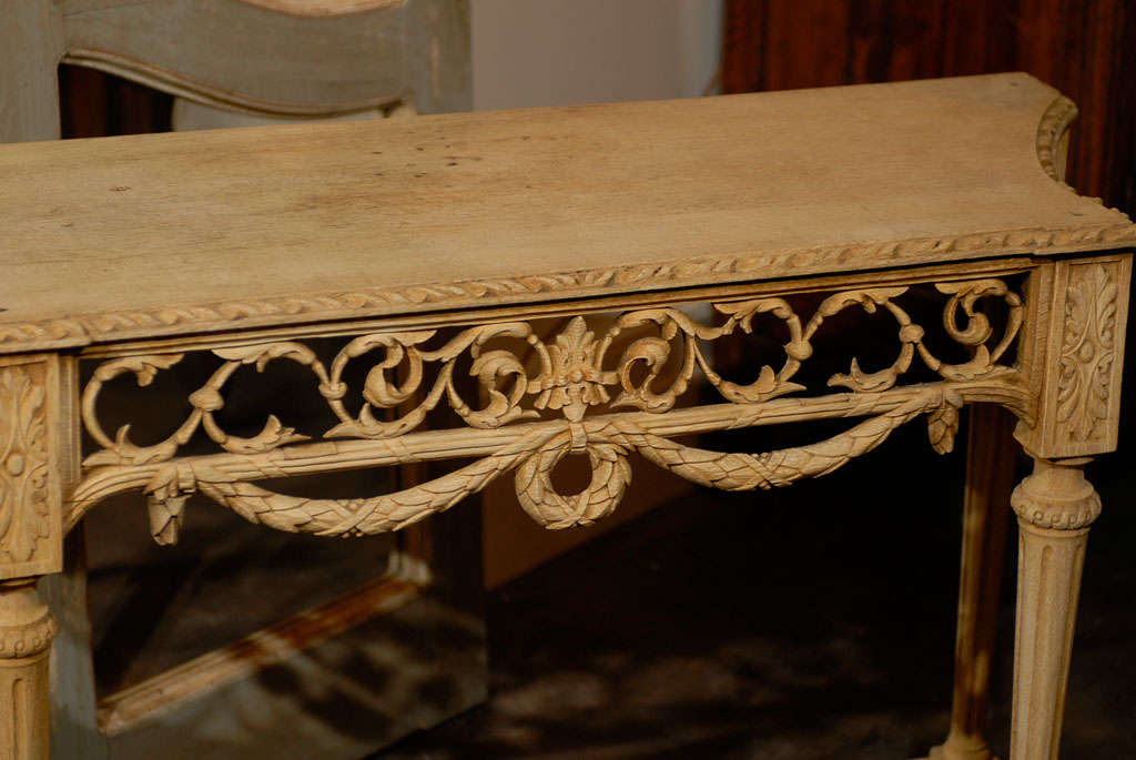 French Carved and Bleached Console Table In Excellent Condition In Atlanta, GA