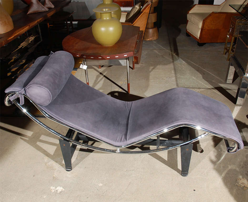 Le Corbusier IC4 Chaise Lounge In Good Condition In Los Angeles, CA
