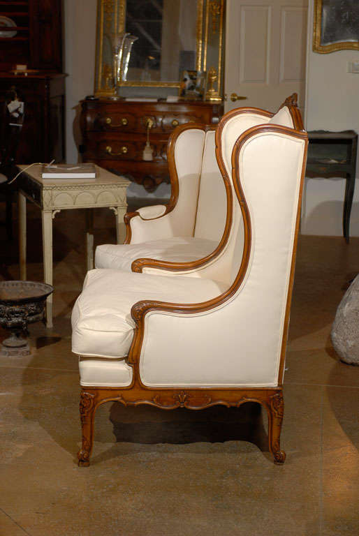 French Louis XV Style Walnut Wingback Bergère Chair from the 19th Century 4