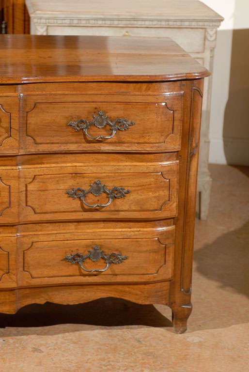 Wood French 18th Century Louis XV Period Walnut Commode en Arbalète, Three Drawers