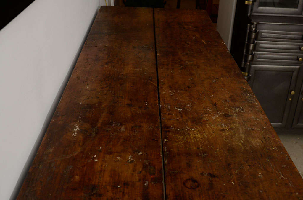 Original, Vintage Industrial, American Made, Work Bench w/Vice In Good Condition In Oakville, CT